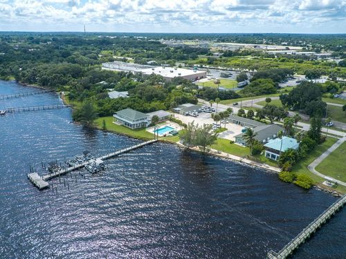 412 Indian River Dr, Sebastian, FL, 32958-4708 | Card Image