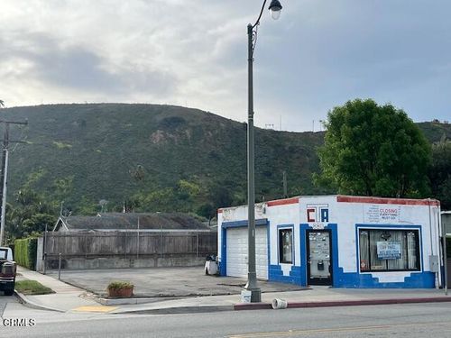 880 N Ventura Ave, Ventura, CA, 93001 | Card Image