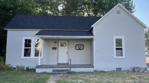 29 S Ball St, Webb City, MO, 64870-2249 | Card Image