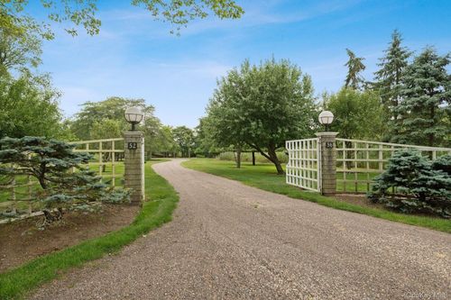 56 Tuthill Point Rd, East Moriches, NY, 11940-1217 | Card Image