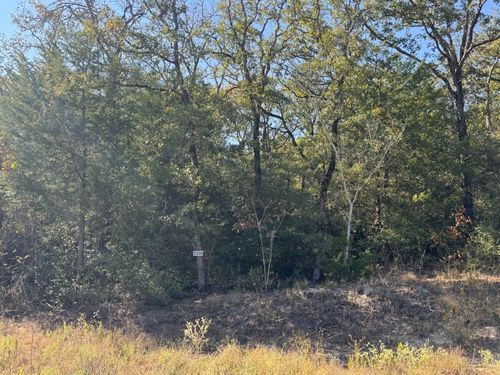 2308 Myrtle Ln, Cameron, TX, 76520-5569 | Card Image