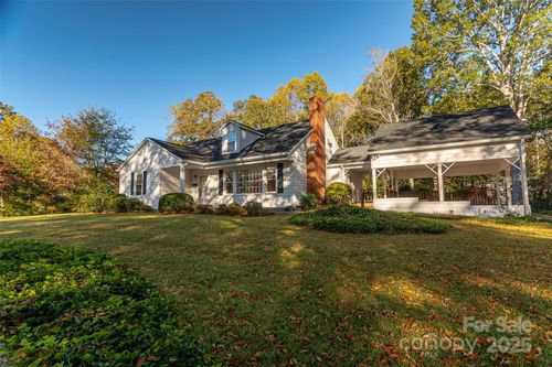 210 Lynch St, Rutherfordton, NC, 28139-3011 | Card Image