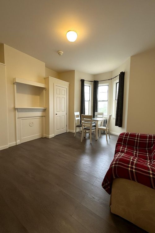 110 Beech St, Yonkers, NY, 10701-4057 | Card Image