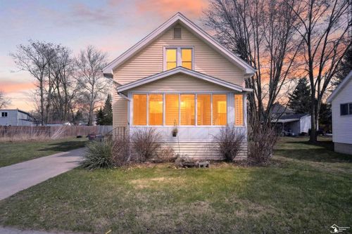 321 Cherry St, Blissfield, MI, 49228-1309 | Card Image