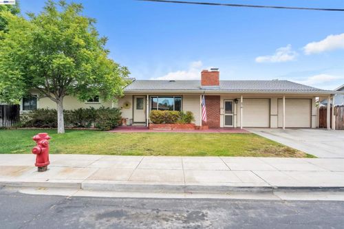 474 Jensen Street, Livermore, CA, 94550 | Card Image