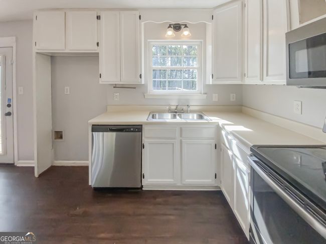 545 Price Quarters Rd, House other with 3 bedrooms, 2 bathrooms and 2 parking in Mcdonough GA | Image 6