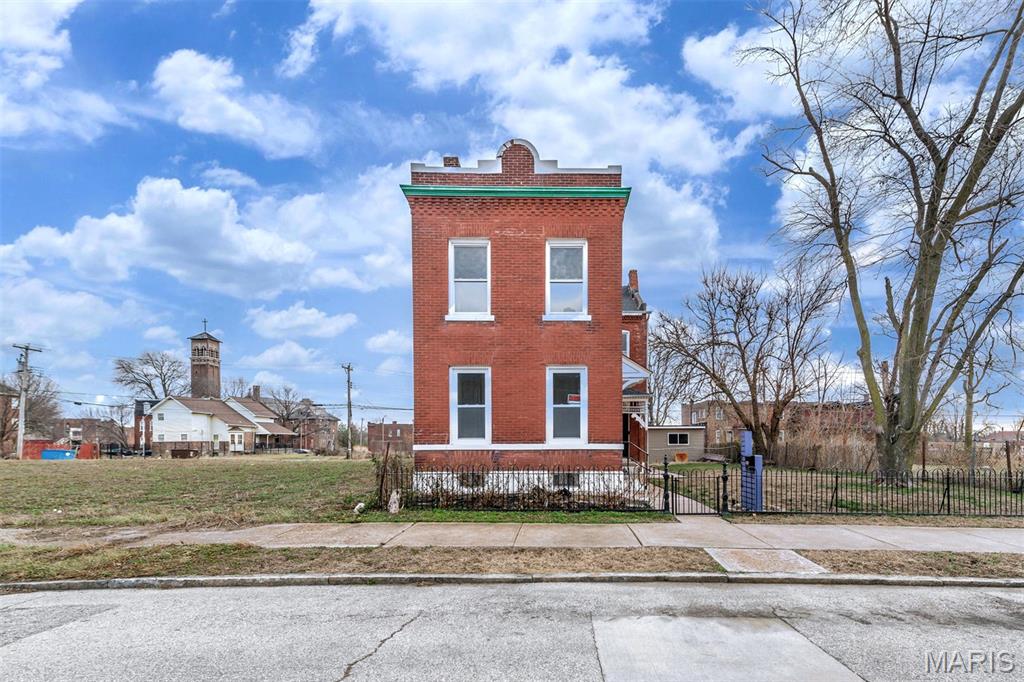 Residential Income in St Louis 3