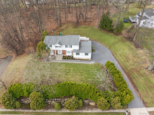 20 Algonquin Cir, Airmont, NY, 10952-5231 | Card Image