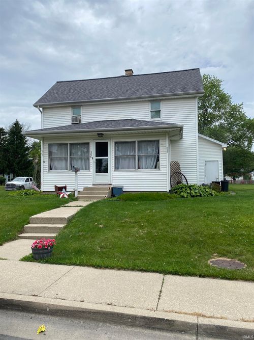 506 Sprunger St, Berne, IN, 46711-1546 | Card Image