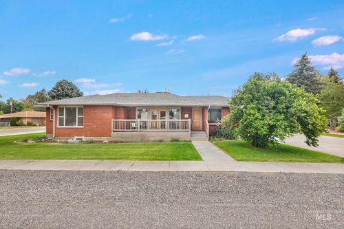 534 16th St, Rupert, ID, 83350-1220 | Card Image