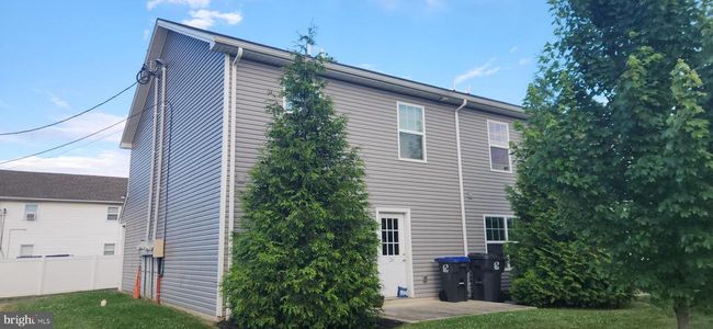 26 N Locust St, Townhouse with 3 bedrooms, 3 bathrooms and null parking in SHIREMANSTOWN PA | Image 9