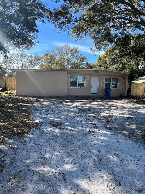 8507 Grapefruit Ave, TAMPA, FL, 33619-7219 | Card Image