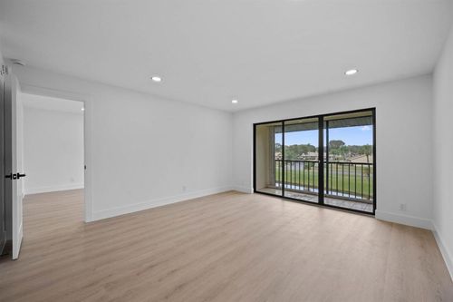 apt-f3-1112 Green Pine Blvd, West Palm Beach, FL, 33409-7080 | Card Image