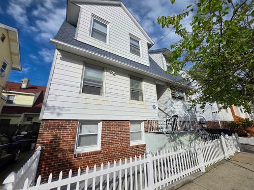 45 N Windsor Ave, Atlantic City, NJ, 08401-3434 | Card Image