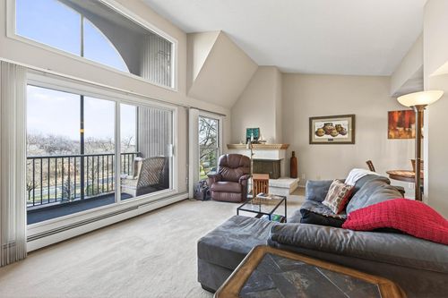 apt-308-9500 Collegeview Rd, Bloomington, MN, 55437-2158 | Card Image