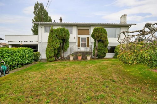 {{alt}} | Card Image