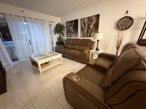 201-450 Paradise Isle Blvd, HALLANDALE BEACH, FL, 33009-5896 | Card Image