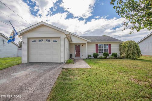 7532 Gary White Rd, Corryton, TN, 37721-2530 | Card Image