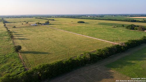 2464 Bolton Rd, Marion, TX, 78124-6055 | Card Image