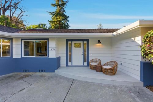 670 La Mesa Dr, Portola Valley, CA, 94028-7417 | Card Image