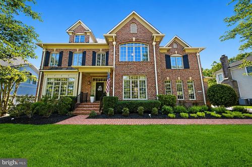 22494 Wilderness Acres Cir, LEESBURG, VA, 20175-4802 | Card Image