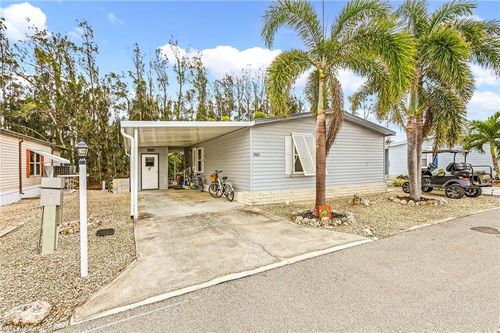 7030 Drum Dr, SAINT JAMES CITY, FL, 33956-2725 | Card Image