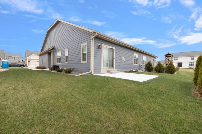 636 Lambert Ct, Condo with 2 bedrooms, 2 bathrooms and null parking in Slinger WI | Image 26