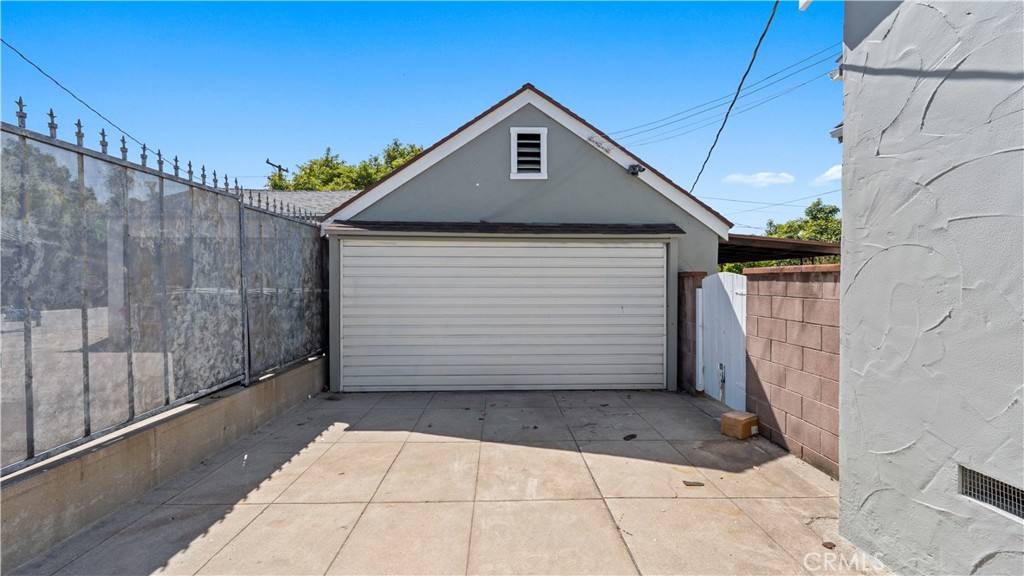 Residential Lease in Glendale 4