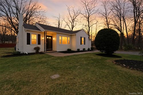 106 New Hamburg Rd, Wappingers Falls, NY, 12590-3977 | Card Image