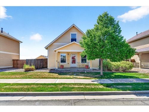 2721 Quarterland St, Strasburg, CO, 80136-7409 | Card Image