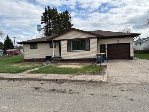 309 7th Ave, Edgeley, ND, 58433-7226 | Card Image