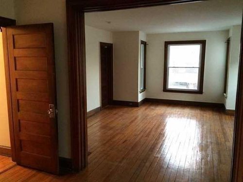 28 Hammersley Ave, Poughkeepsie, NY, 12601-4209 | Card Image