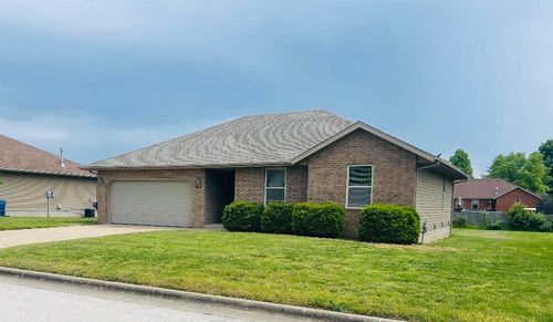 1004 E Melton Rd, Ozark, MO, 65721-6386 | Card Image