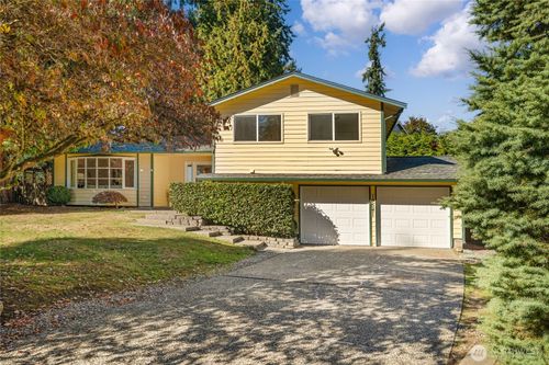 19541 129th Ct Ne, Bothell, WA, 98011-2538 | Card Image