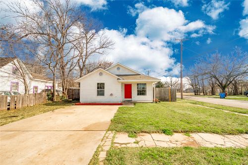 701 E College St, Sherman, TX, 75090-4501 | Card Image