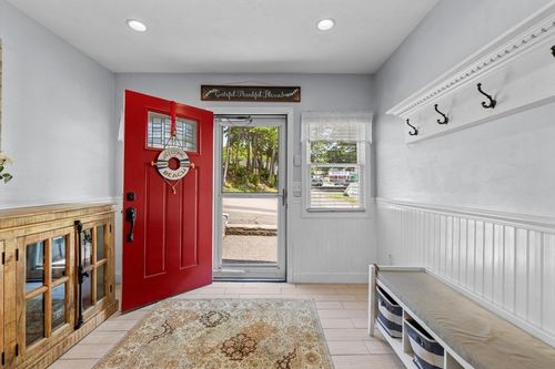 45 Maplewood Ave, Tyngsboro, MA, 01879-1611 | Card Image