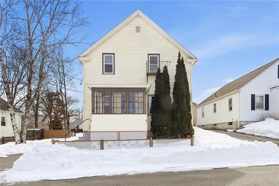 82 Hillcrest Ave, Pawtucket, RI 02860
