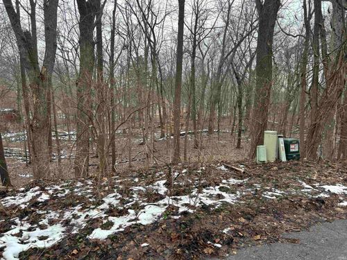 703 Triple Crown Rd, Mishawaka, IN, 46544-6615 | Card Image