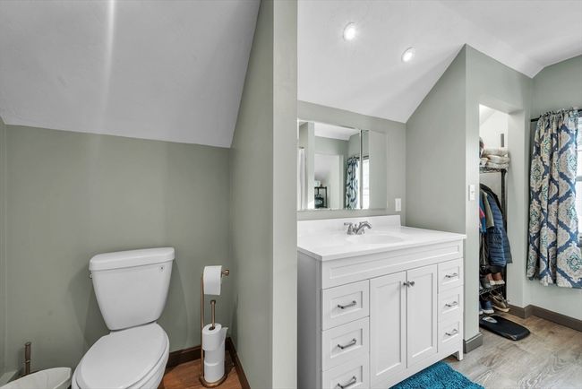 117 Vale St, House other with 3 bedrooms, 2 bathrooms and 4 parking in Worcester MA | Image 29