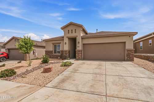 861 W Via Glorieta, Sunland Park, NM, 88063 | Card Image