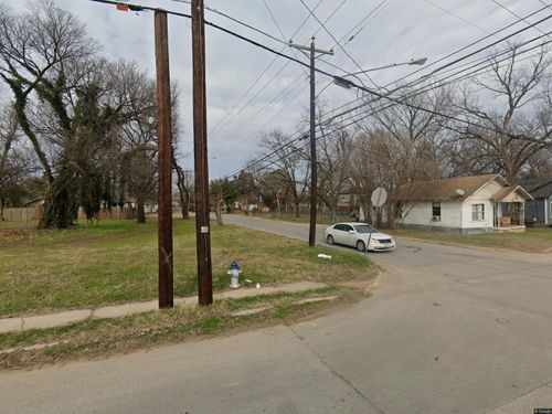 2641 Macon St, Dallas, TX, 75215-5030 | Card Image