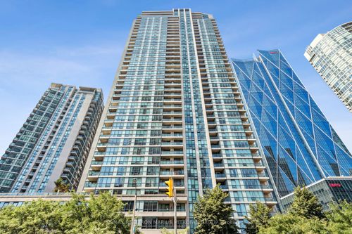3808-16 Yonge St, Toronto, ON, M5E2A1 | Card Image