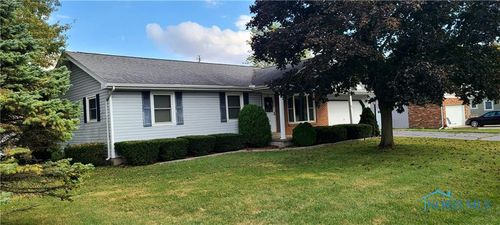 303 Eastwood St, Wauseon, OH, 43567-1527 | Card Image