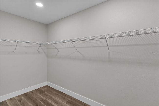 Walk-in closet | Image 25