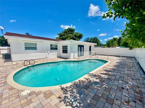 3024 N 73rd Ter, Hollywood, FL, 33024-2744 | Card Image