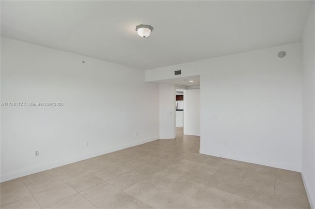 APT-2503 - 15051 Royal Oaks Ln, Condo with 3 bedrooms, 3 bathrooms and null parking in North Miami FL | Image 28
