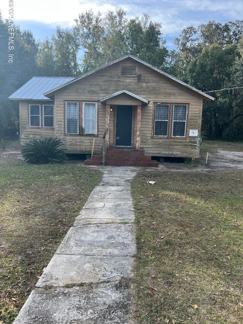 907 Huntington Rd, Crescent City, FL, 32112-2019 | Card Image