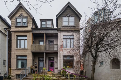 123 Collier St, Toronto, ON, M4W1M2 | Card Image