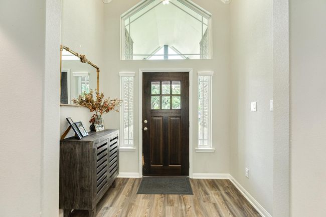 2234 Lake Forrest Dr, House other with 4 bedrooms, 2 bathrooms and 2 parking in West Columbia TX | Image 5