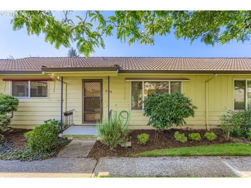 12300 Se Main St, Portland, OR, 97233-1124 | Card Image